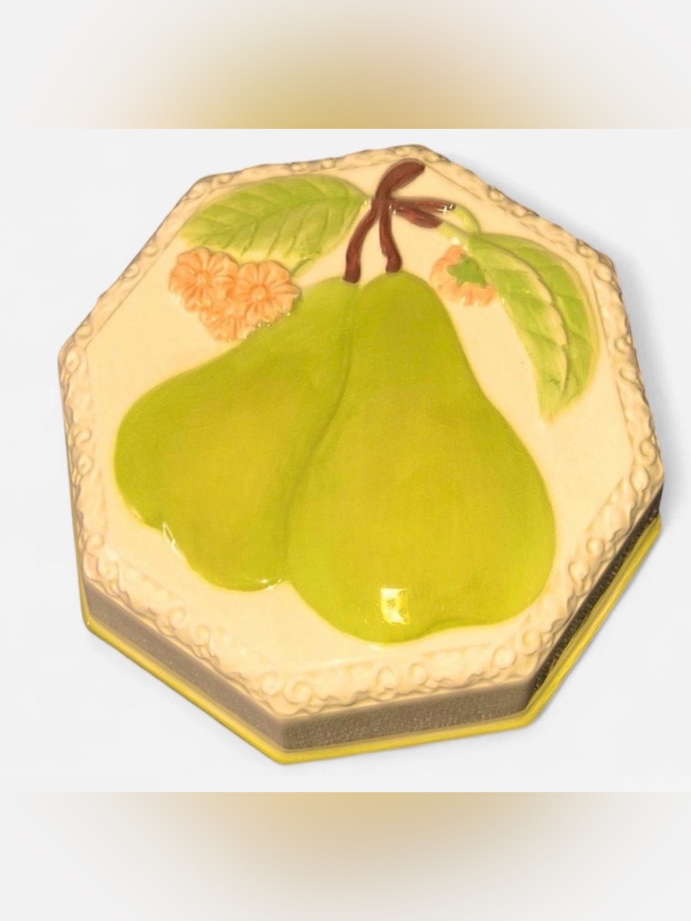 Decorative Pear Motif Ceramic Trinket Box - Green